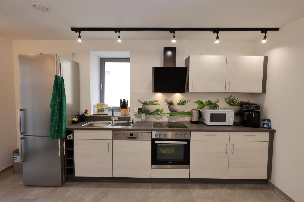 Modern Und Neu, Top Ausstattung Mit Kaffeevollautomat, 2X Netflix-Tv, Lueftungsanlage, Geschirrspueler Wallerfangen Exterior foto